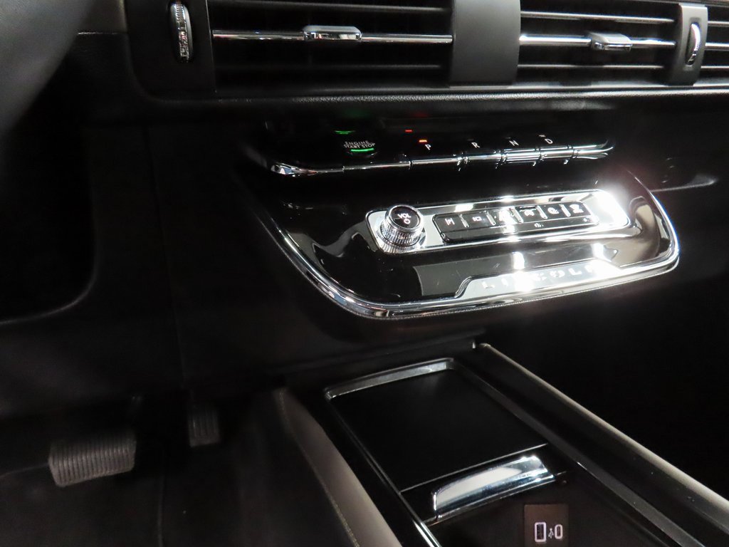 Used 2025 Lincoln Corsair Premiere w/ Jet Appearance Package image 58