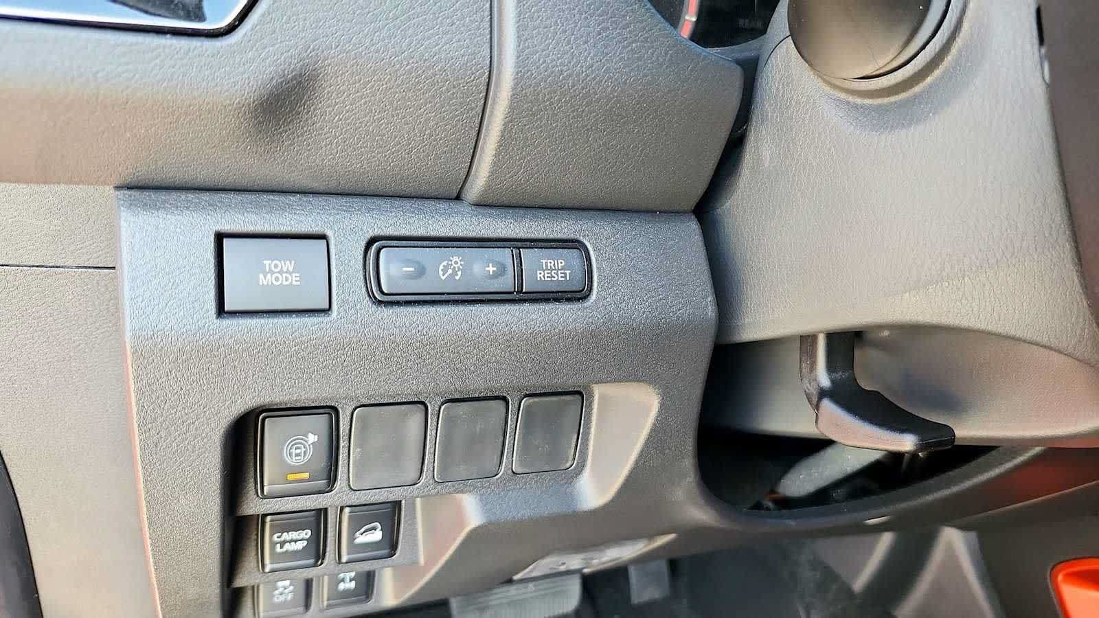 Used 2025 Nissan Frontier PRO-4X w/ Interior Protection Package AWD/4WD image 23