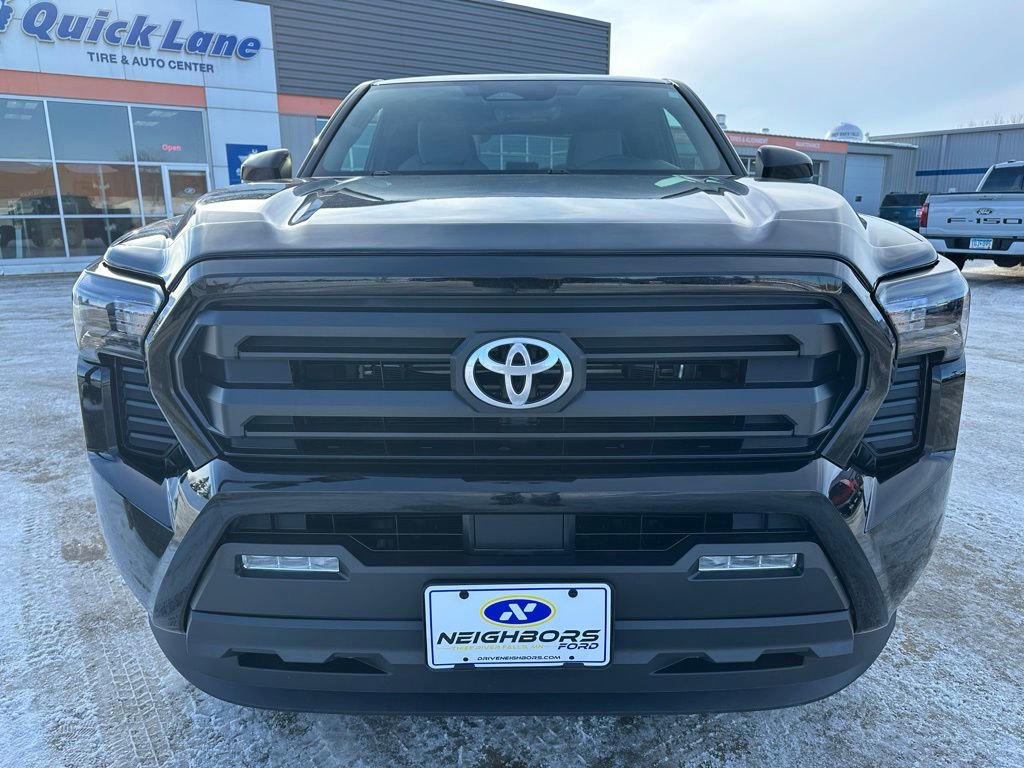 Used 2024 Toyota Tacoma SR5 image 2