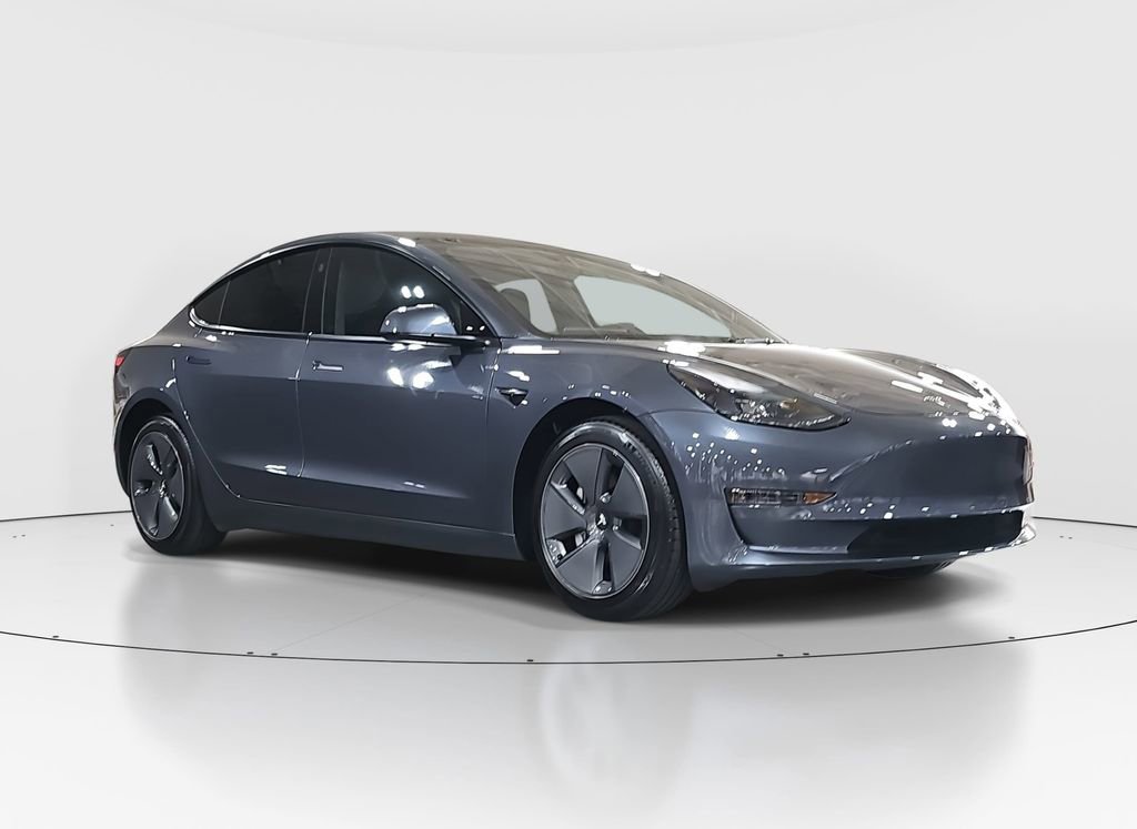 Used 2023 Tesla Model 3 Standard Range image 3