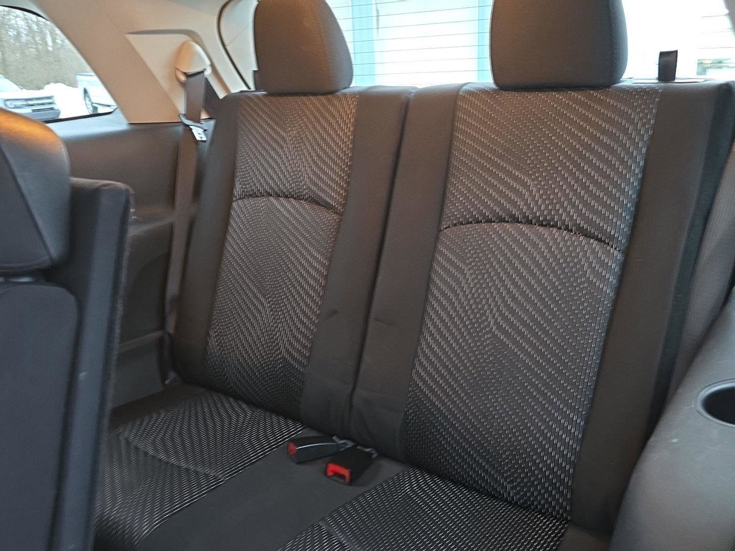 Used 2015 Dodge Journey American Value Package w/ Flexible Seating Group image 24