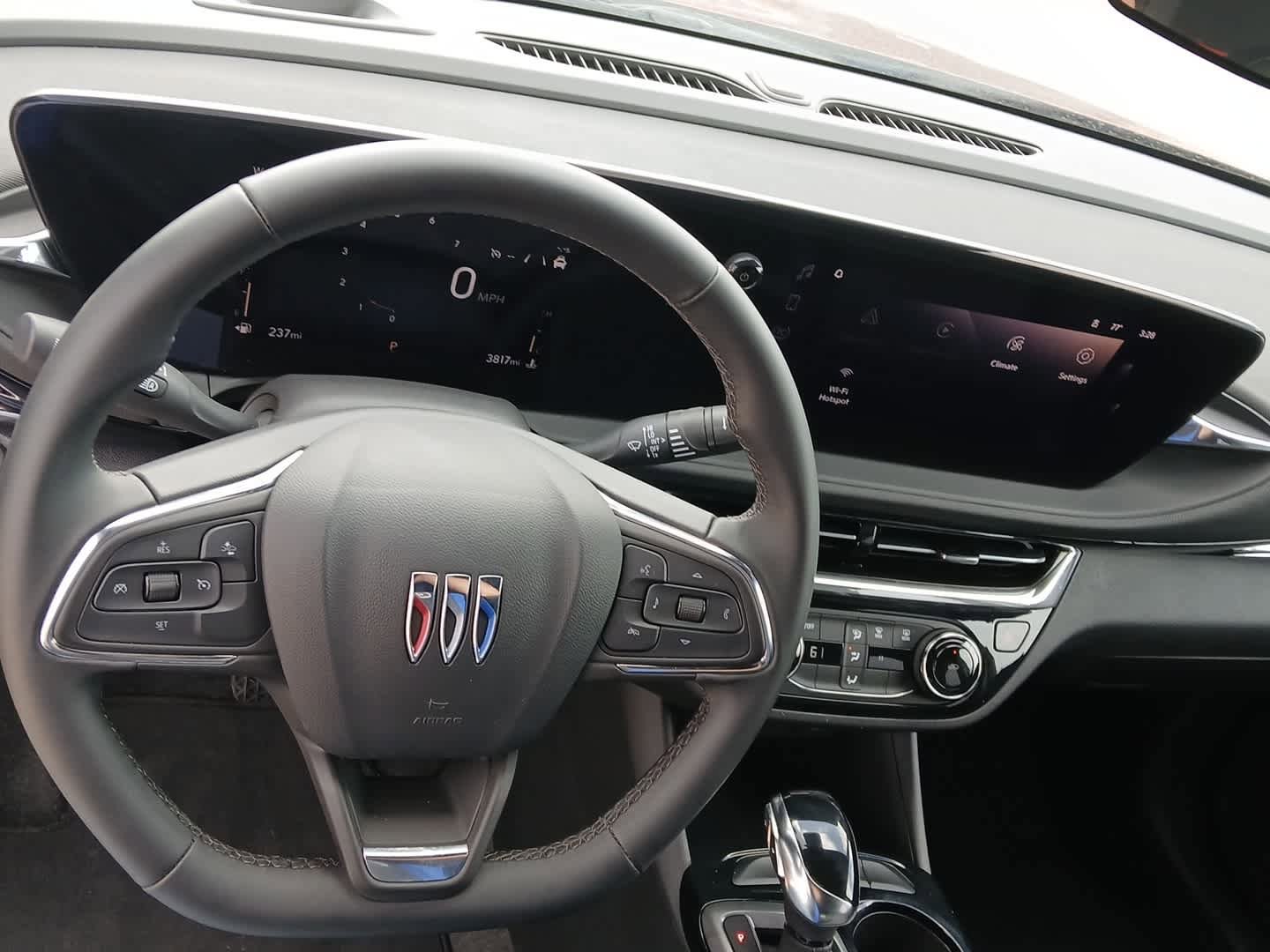 Used 2025 Buick Envista Sport Touring FWD image 25