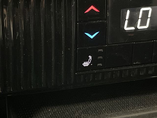 Used 2023 Jeep Wagoneer Series II w/ Premium Group I image 36