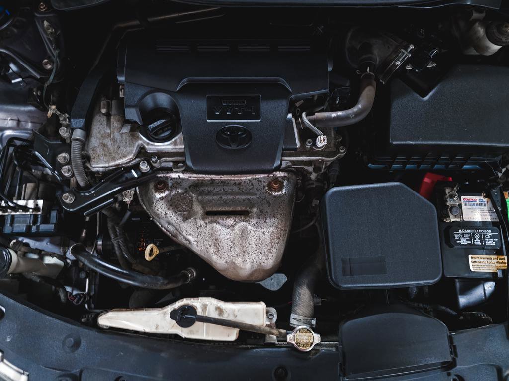 Used 2014 Toyota Camry SE FWD image 13