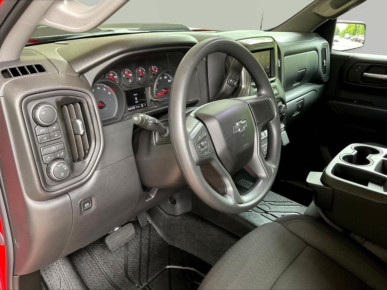 Used 2026 Chevrolet Silverado 1500 Custom Trail Boss AWD/4WD image 17