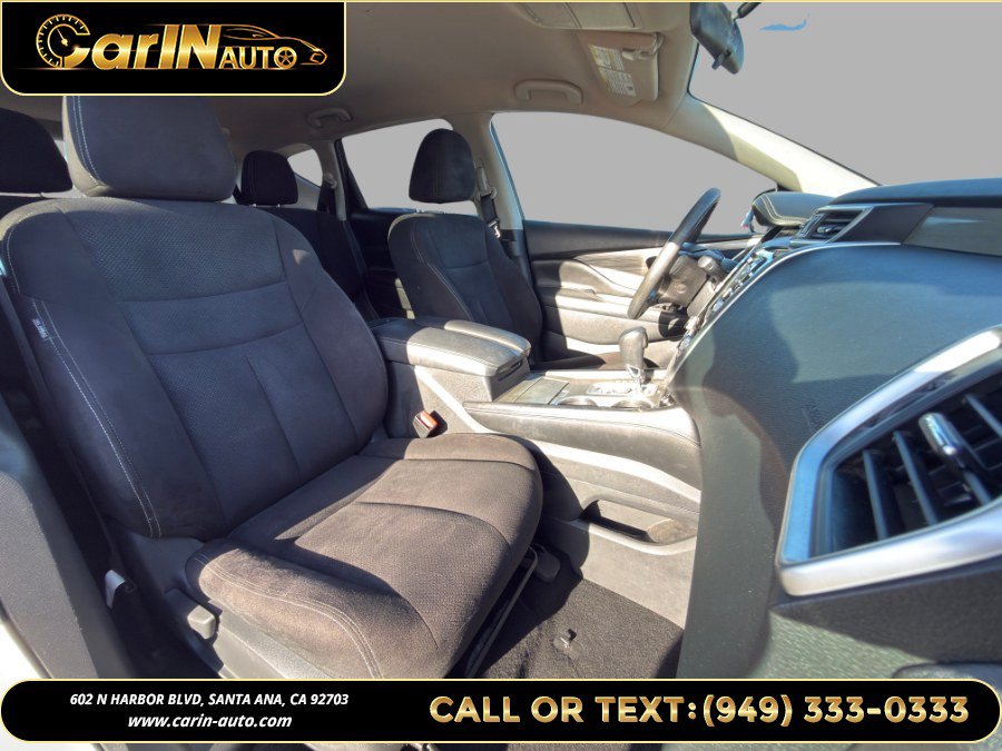 Used 2017 Nissan Murano S w/ Navigation Package FWD image 18