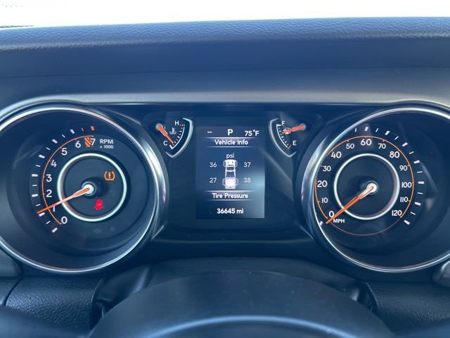 Used 2023 Jeep Gladiator Sport image 15