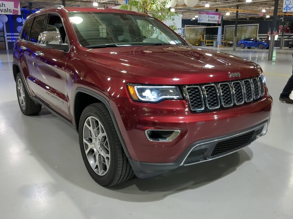 Used 2020 Jeep Grand Cherokee Limited w/ Premium Lighting Group AWD/4WD image 5