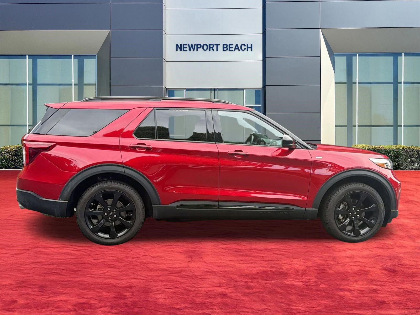 Used 2023 Ford Explorer ST-Line w/ Class IV Trailer Tow Package AWD/4WD image 8