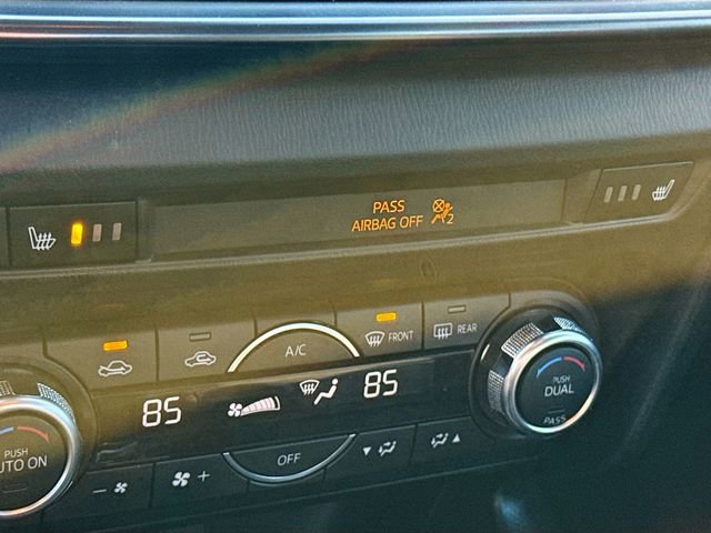 Used 2018 MAZDA MAZDA3 Grand Touring image 21