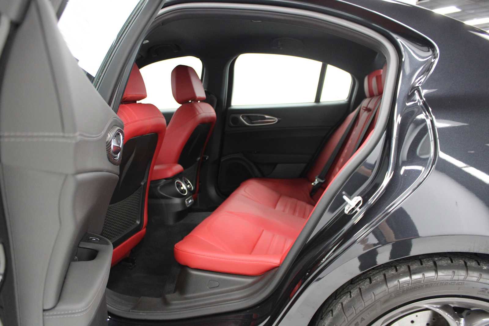 Used 2024 Alfa Romeo Giulia Quadrifoglio w/ Active Assist Plus Package image 35