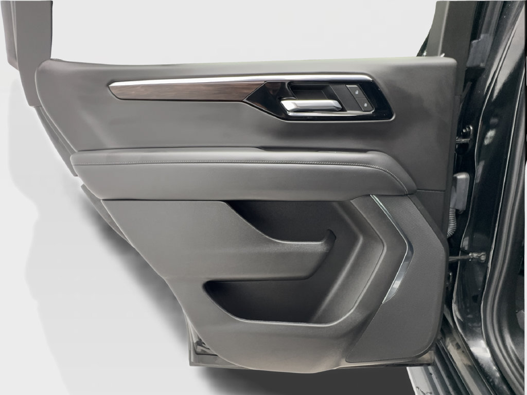 Used 2025 Chevrolet Tahoe LT RWD image 29