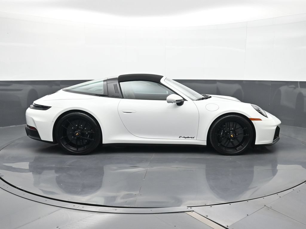 Certified 2026 Porsche 911 Targa 4 GTS AWD/4WD image 21