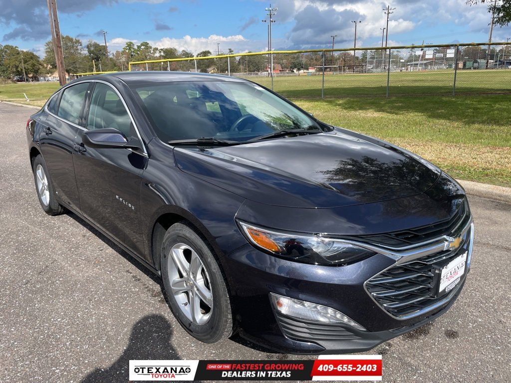 Used 2023 Chevrolet Malibu LT image 1