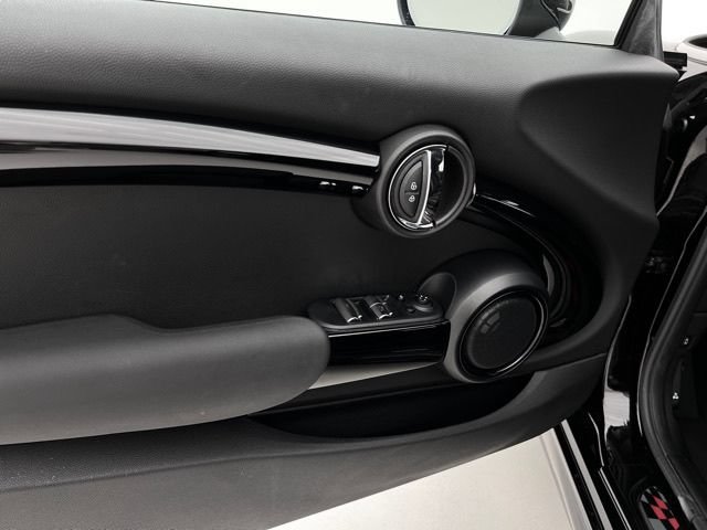 Used 2018 MINI Cooper John Cooper Works FWD image 17