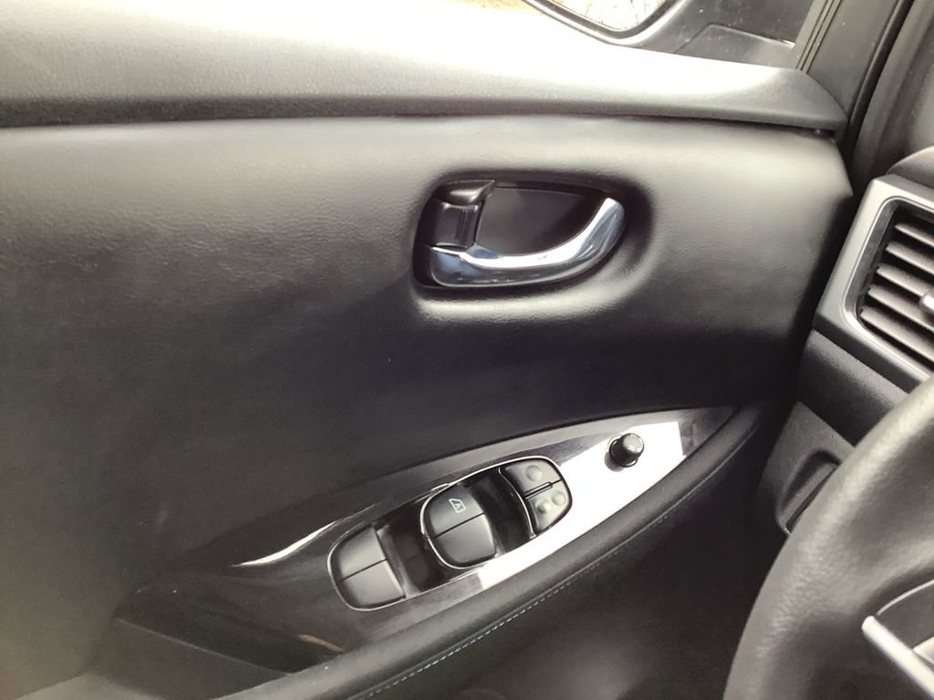 Used 2019 Nissan Leaf SV w/ SV All Weather Package image 23