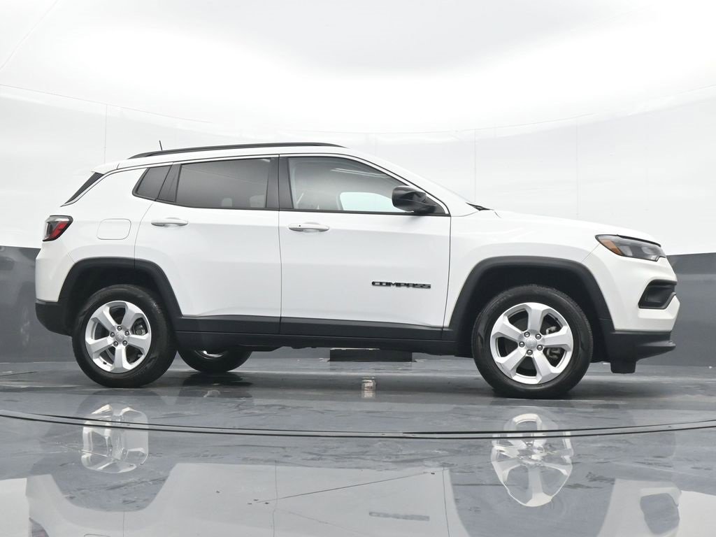 Used 2022 Jeep Compass Latitude image 22