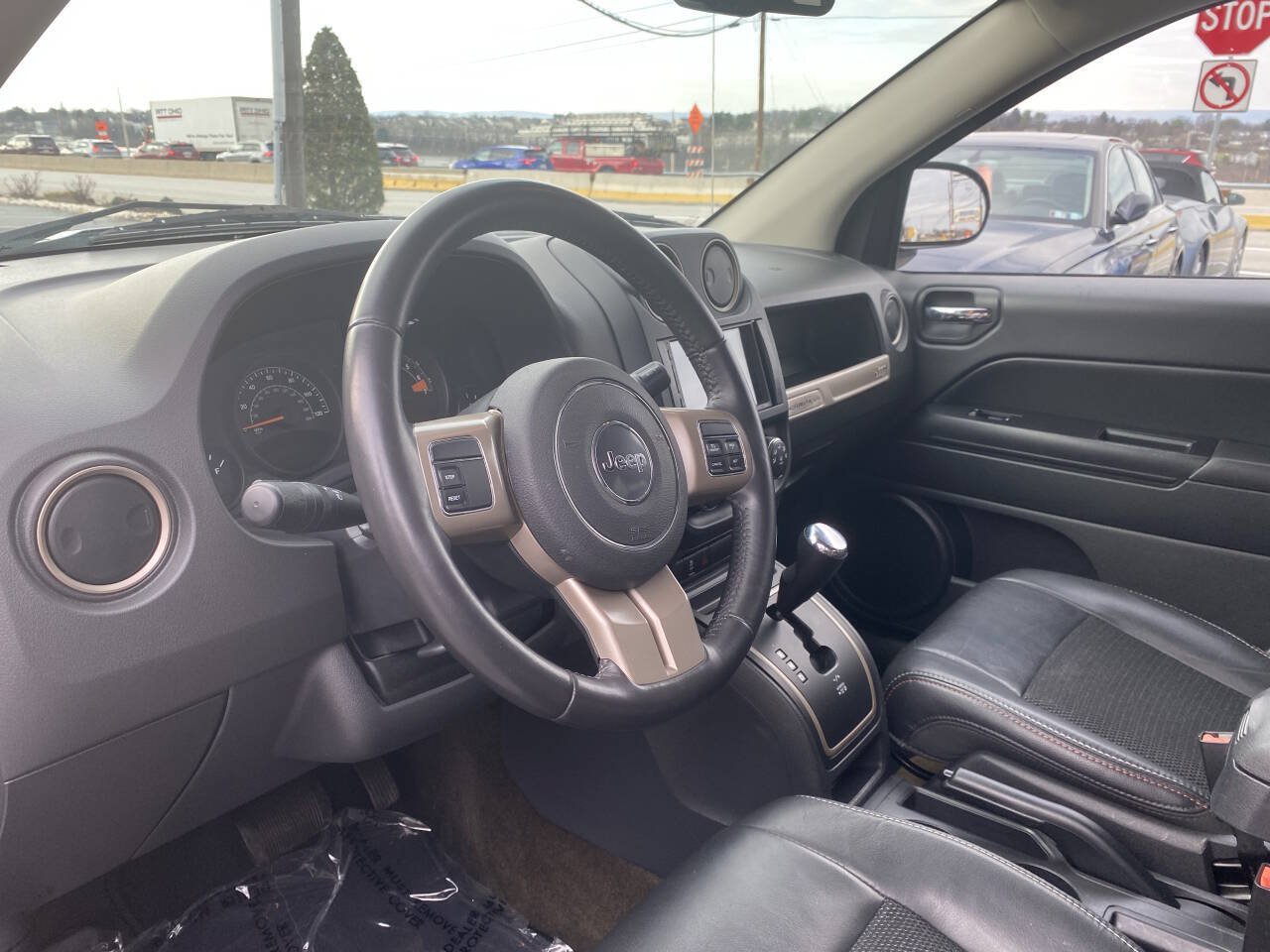 Used 2017 Jeep Compass 75th Anniversary w/ Power Value Group FWD image 11