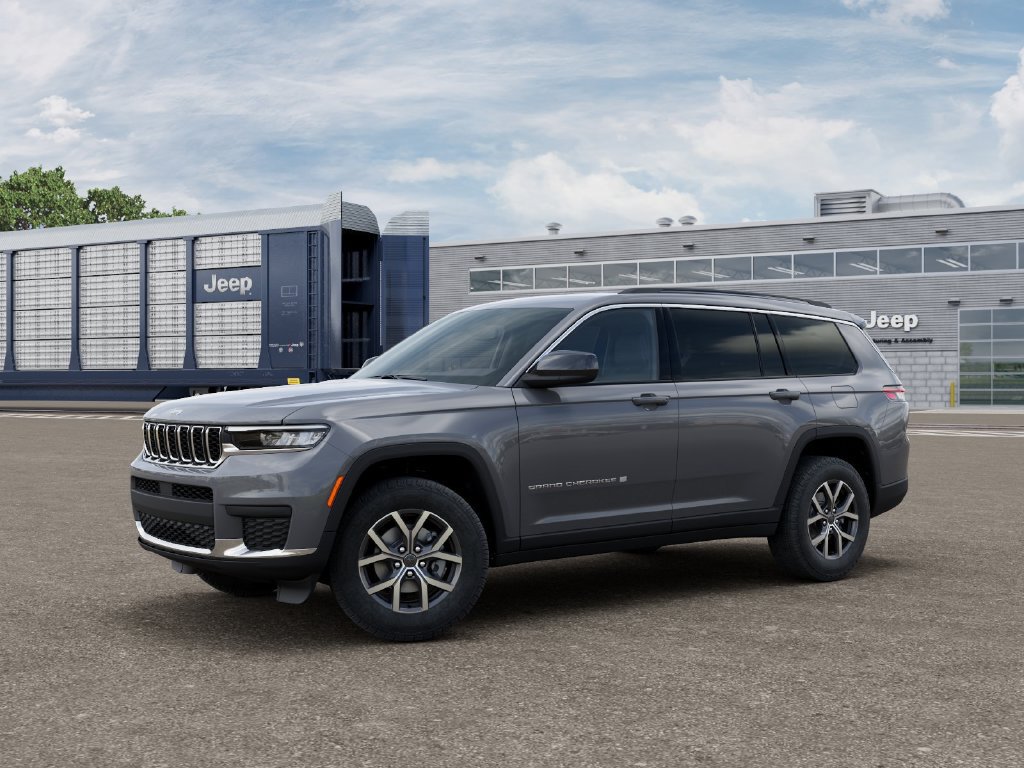 New 2027 Jeep Grand Cherokee L Laredo AWD/4WD image 2