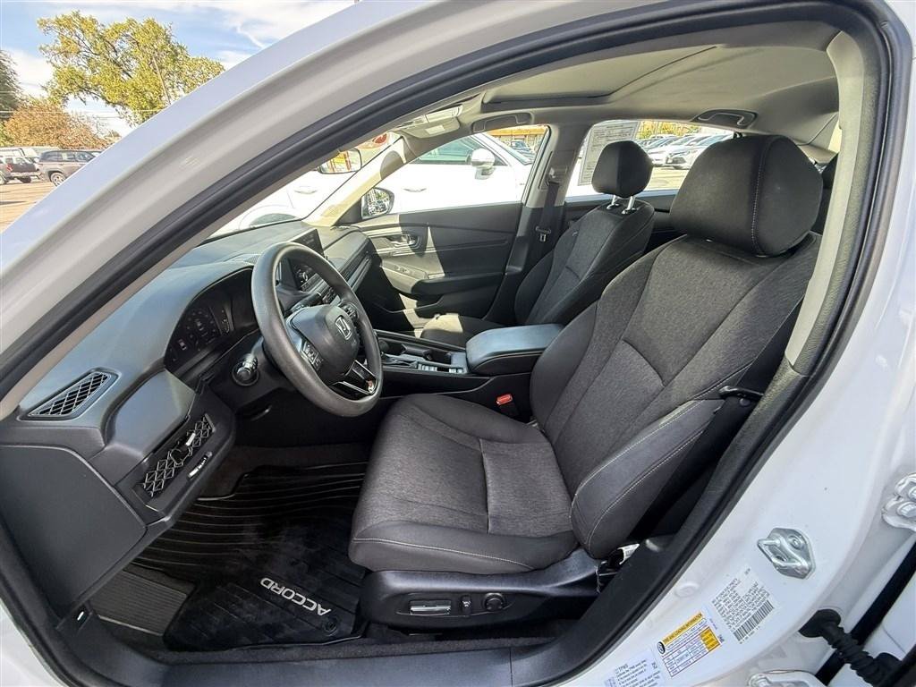 Used 2024 Honda Accord EX image 11