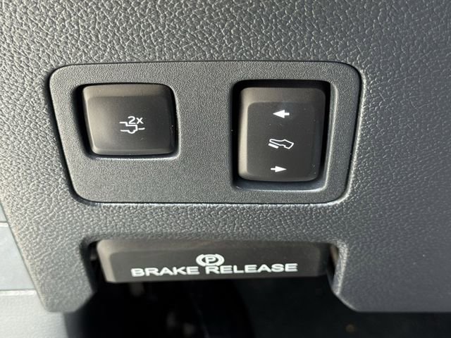 Used 2022 Ford F250 Lariat w/ Lariat Ultimate Package AWD/4WD image 25