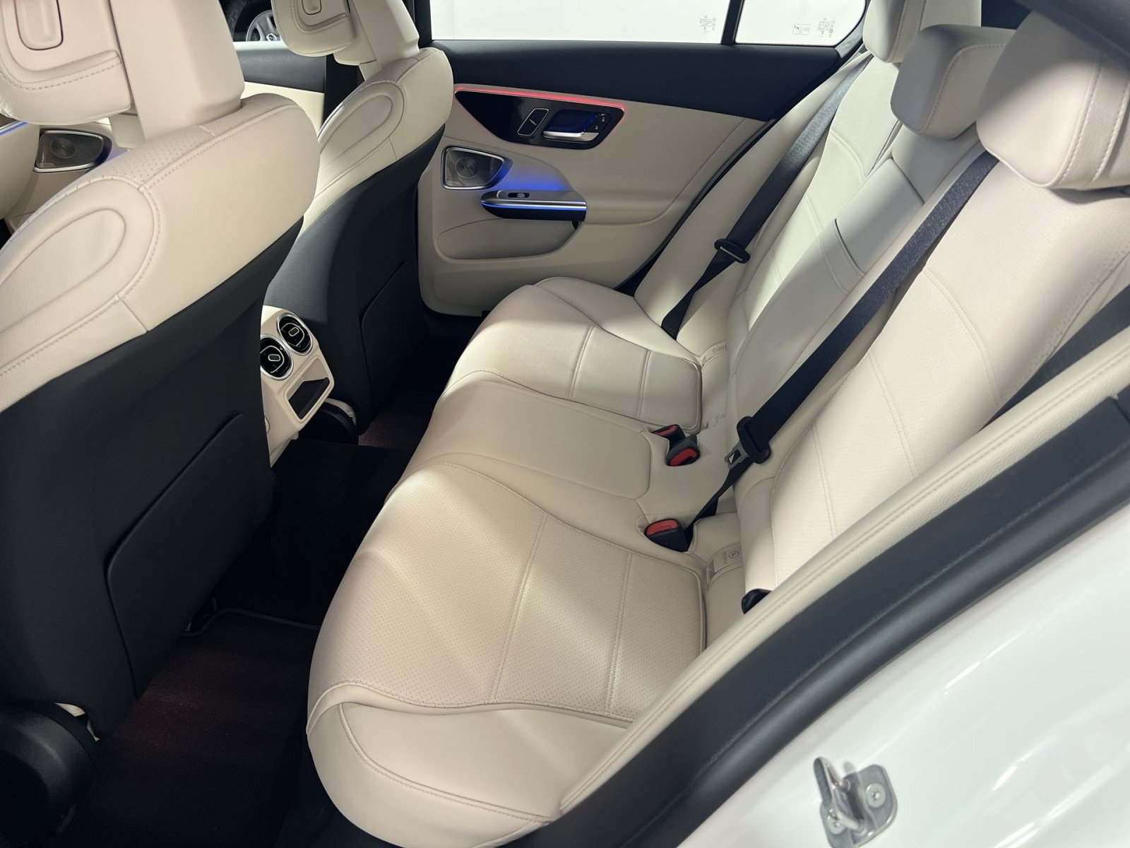 Used 2025 Mercedes-Benz C 300 4MATIC Sedan image 26