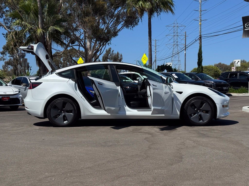 Used 2023 Tesla Model 3 Standard Range RWD image 29