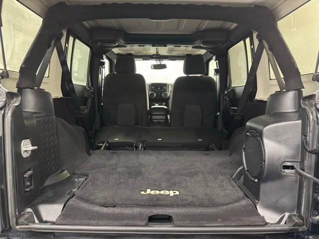 Used 2013 Jeep Wrangler Unlimited Sport image 28