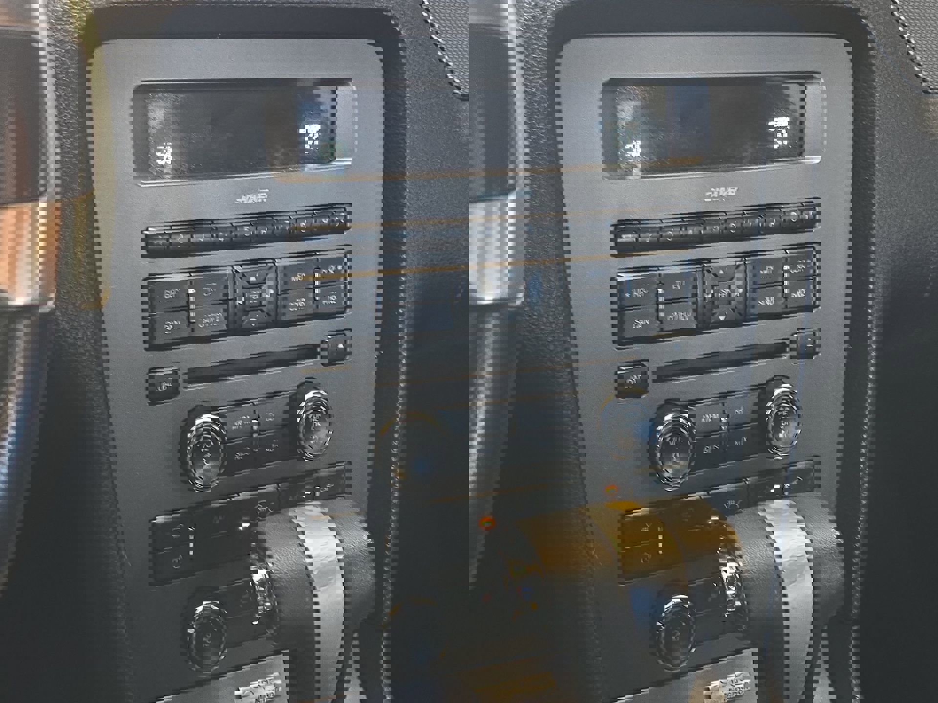 Used 2012 Ford Mustang GT Premium w/ HID Headlamps & Security Pkg image 17