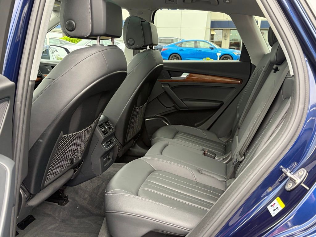 Used 2023 Audi Q5 2.0T Premium w/ Convenience Package AWD/4WD image 30