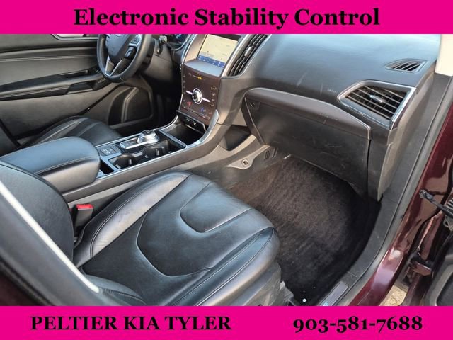 Used 2020 Ford Edge Titanium w/ Equipment Group 301A image 15