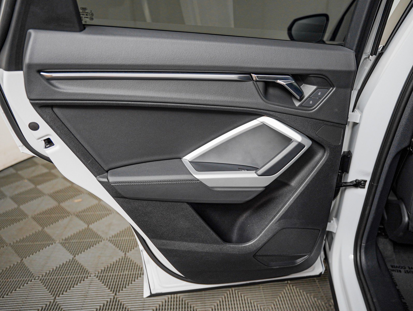 Used 2021 Audi Q3 2.0T Premium Plus w/ Premium Plus Package image 24