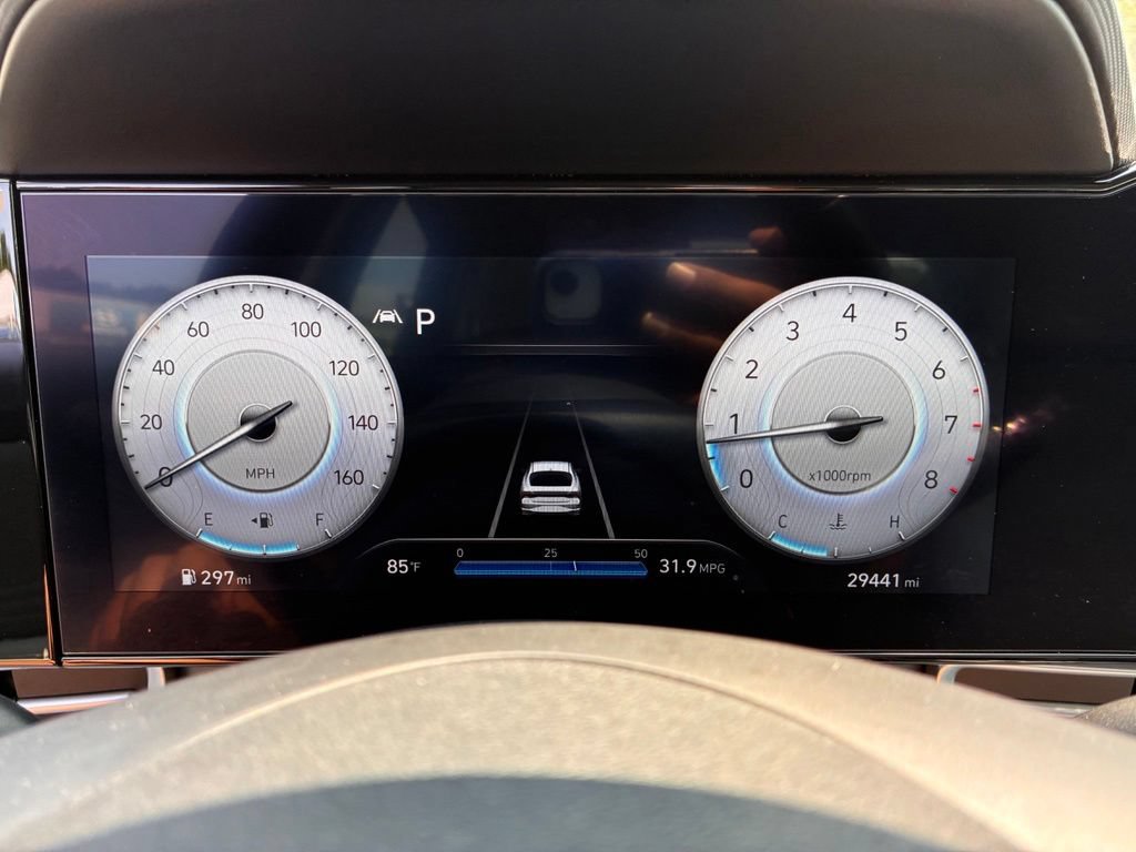 Used 2023 Hyundai Elantra Limited FWD image 34