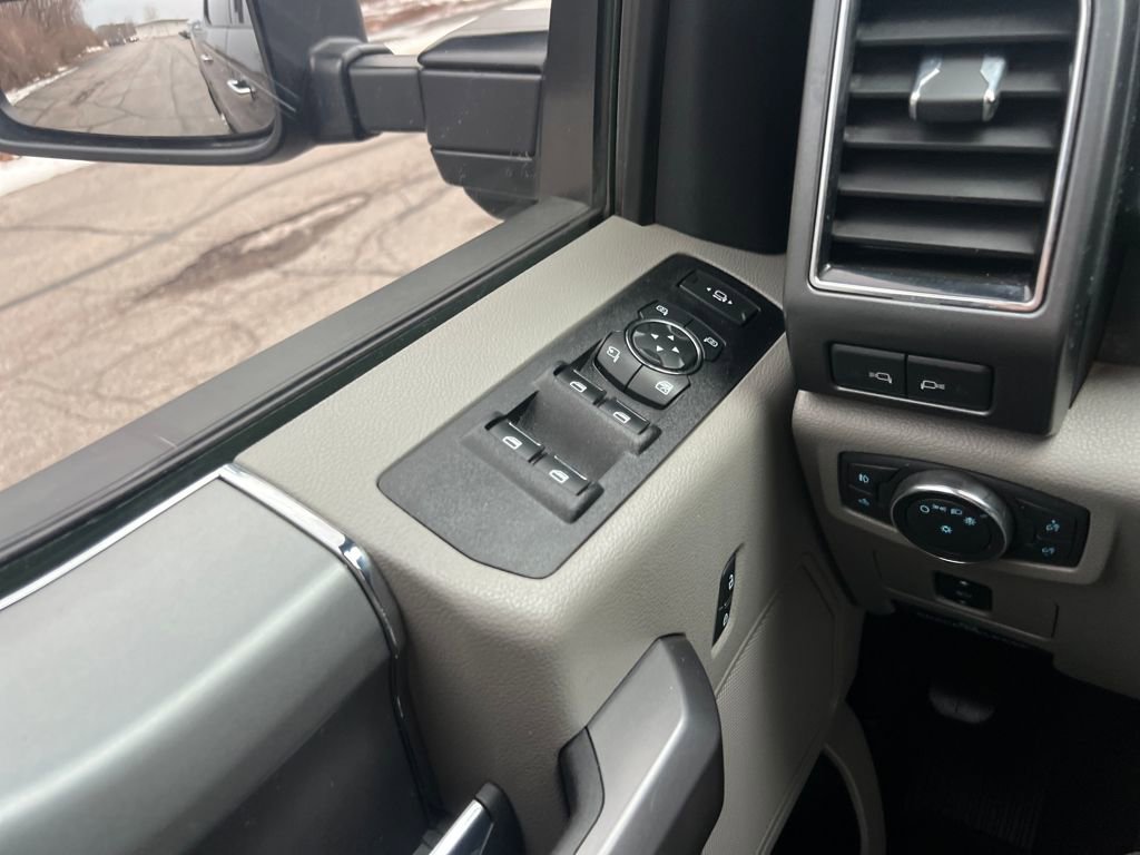 Used 2021 Ford F250 XLT w/ XLT Premium Package image 10