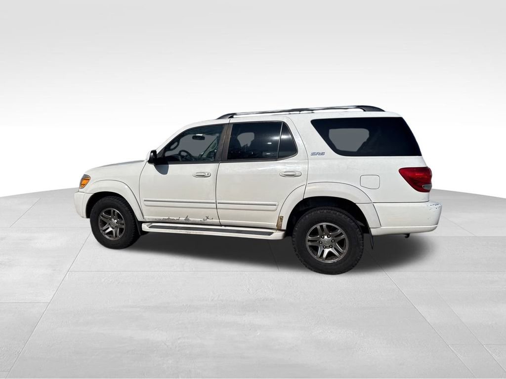 Used 2005 Toyota Sequoia SR5 image 11
