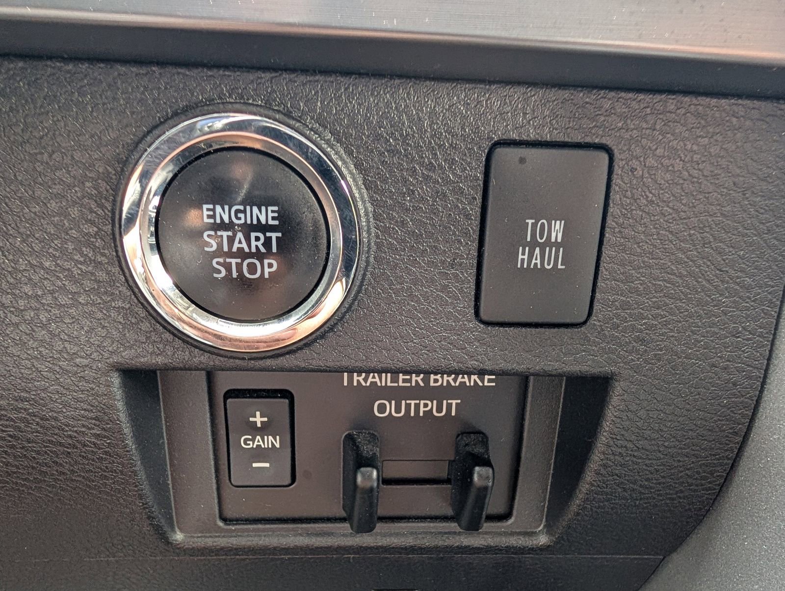 Used 2021 Toyota Tundra Platinum image 29
