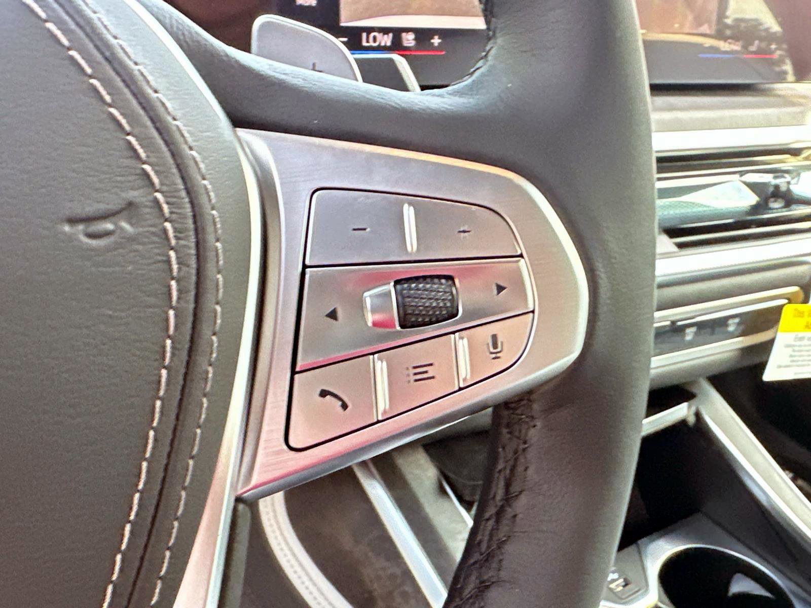 New 2026 BMW X7 xDrive40i w/ Premium Package image 21