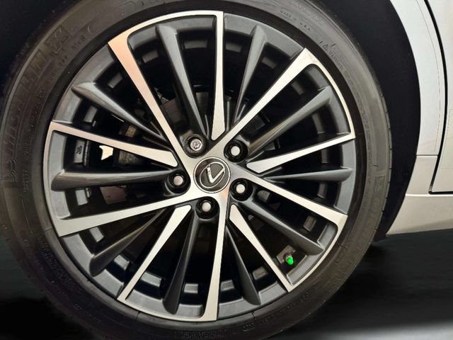 Used 2025 Lexus ES 350 w/ Premium Package FWD image 29
