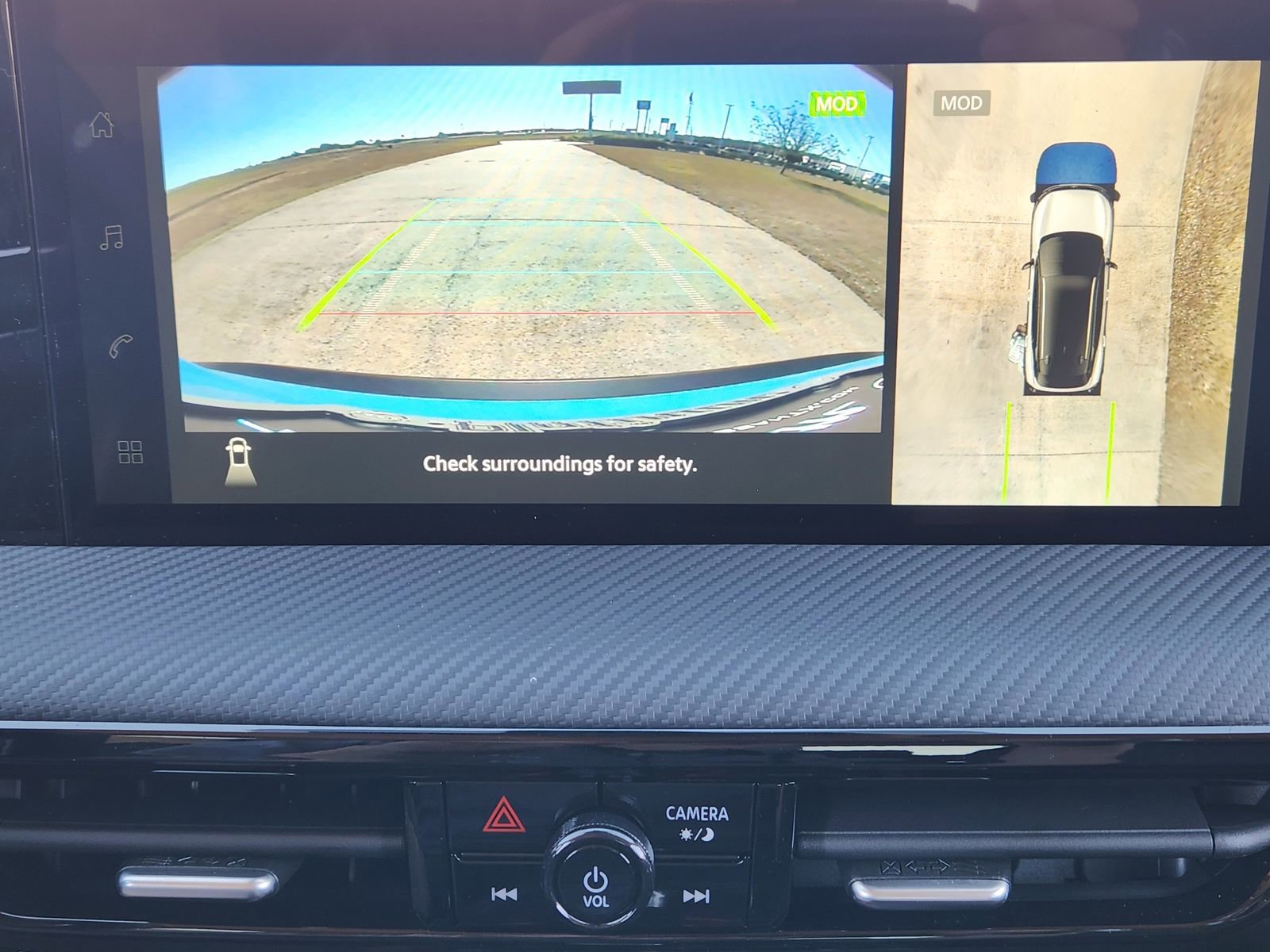 New 2026 Nissan Kicks SR image 17