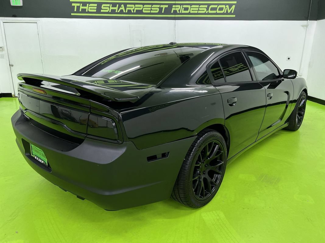 Used 2013 Dodge Charger SXT RWD image 9