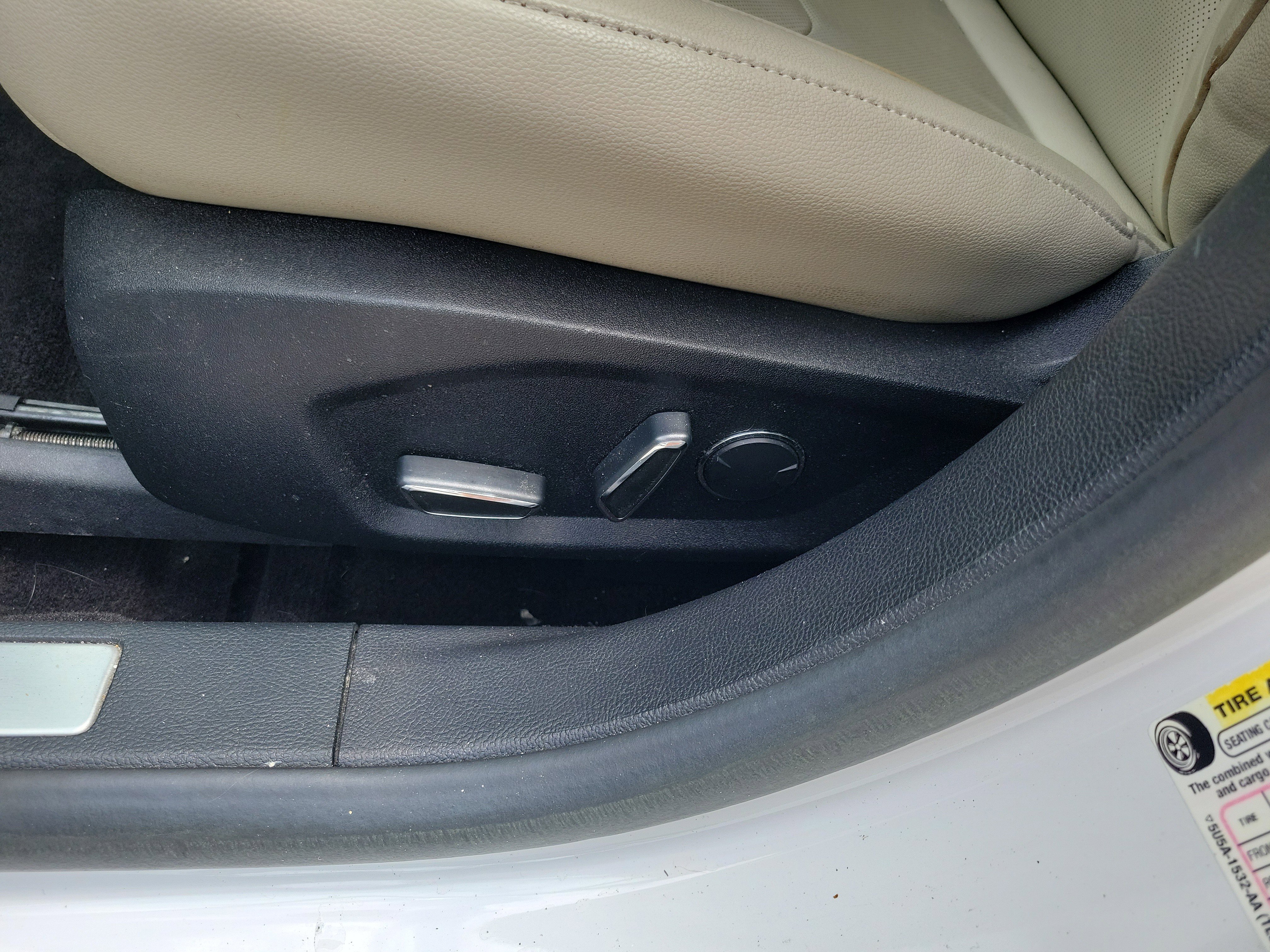 Used 2018 Ford Fusion Titanium image 9