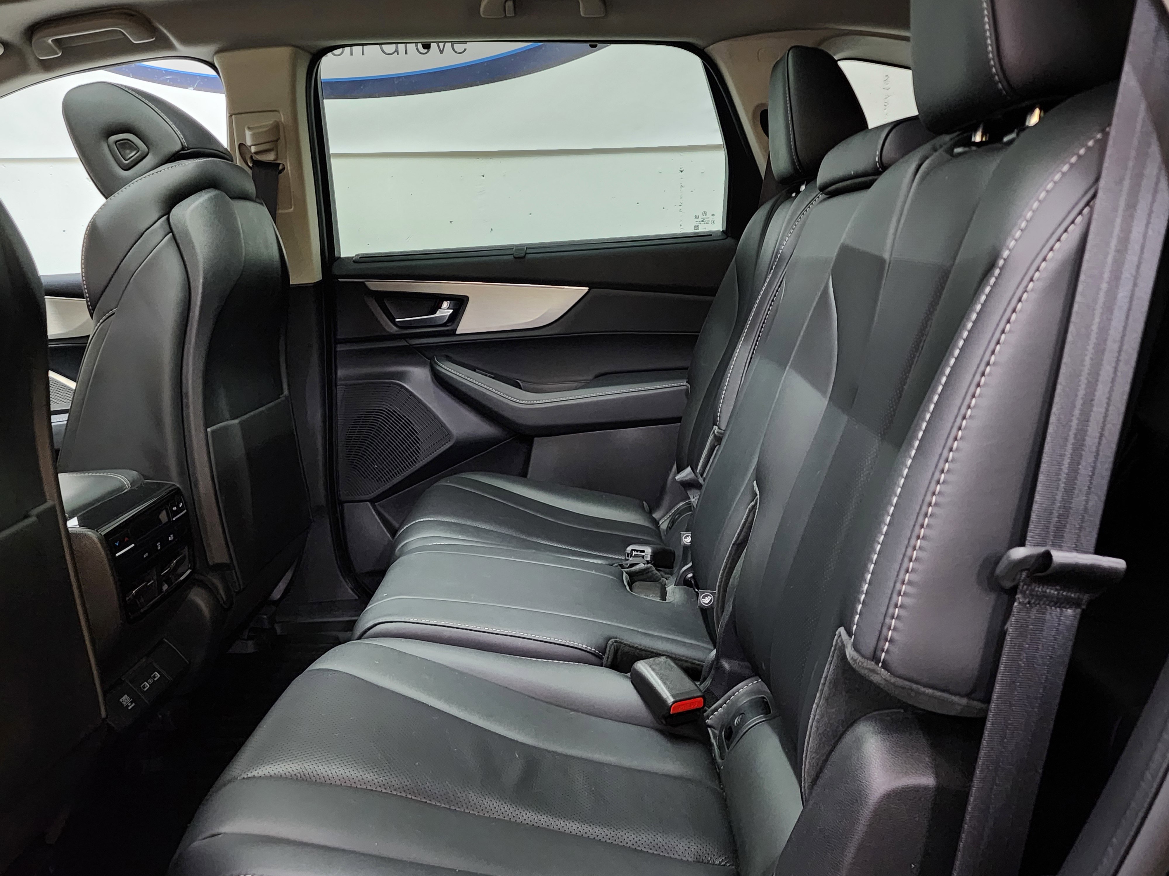 Certified 2024 Acura MDX SH-AWD w/ Technology Package image 17