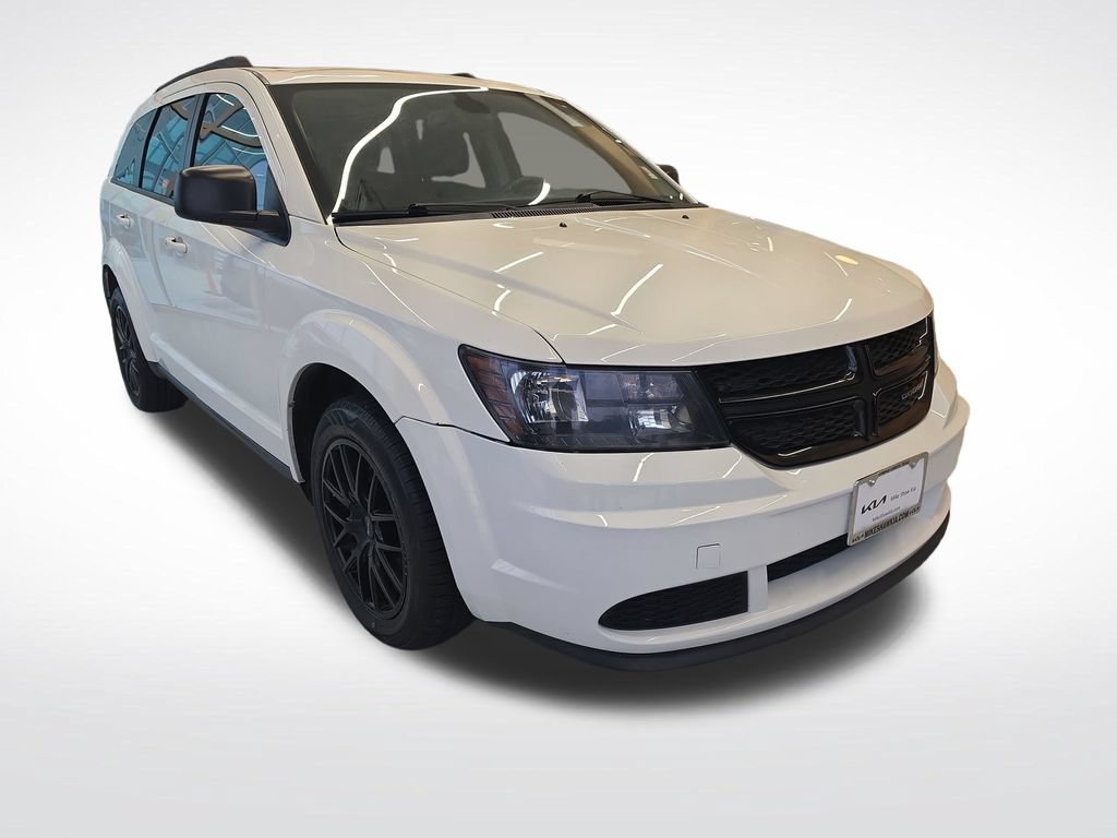 Used 2020 Dodge Journey SE w/ Blacktop Package FWD image 9