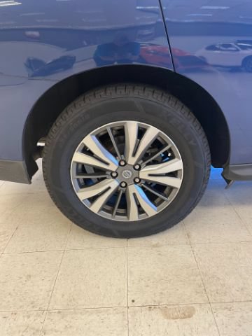 Used 2020 Nissan Pathfinder SL FWD image 33