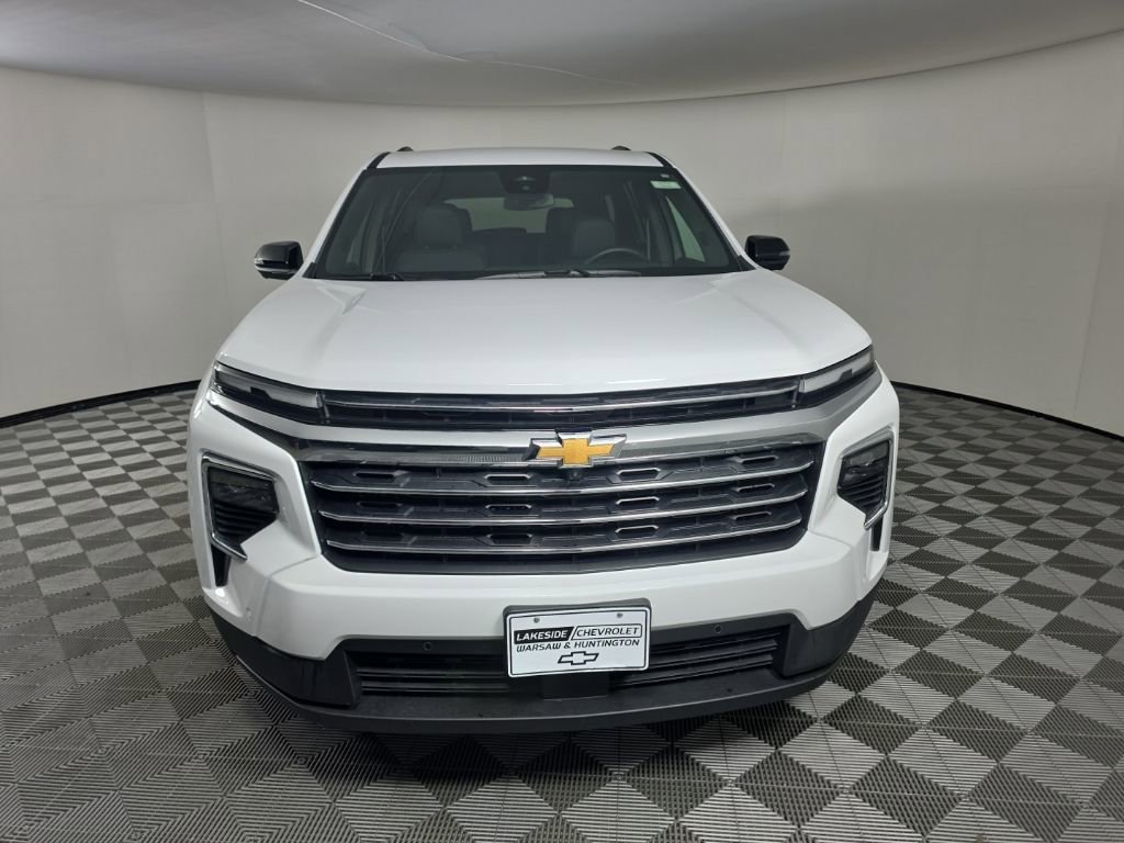 New 2025 Chevrolet Traverse LT w/ Enhanced Driving Package image 8