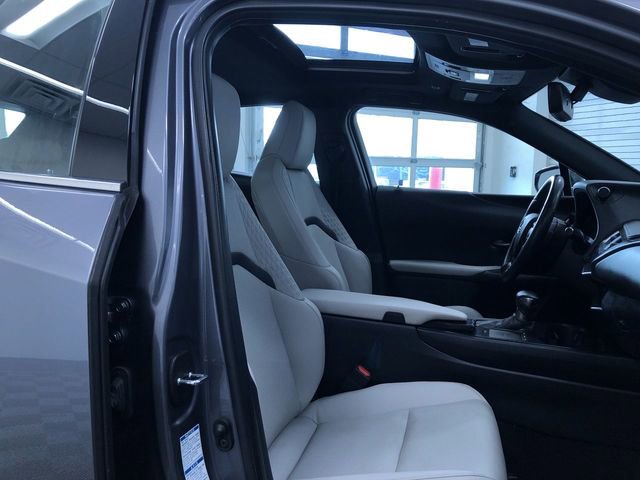 Used 2020 Lexus UX 250h w/ Premium Package image 14