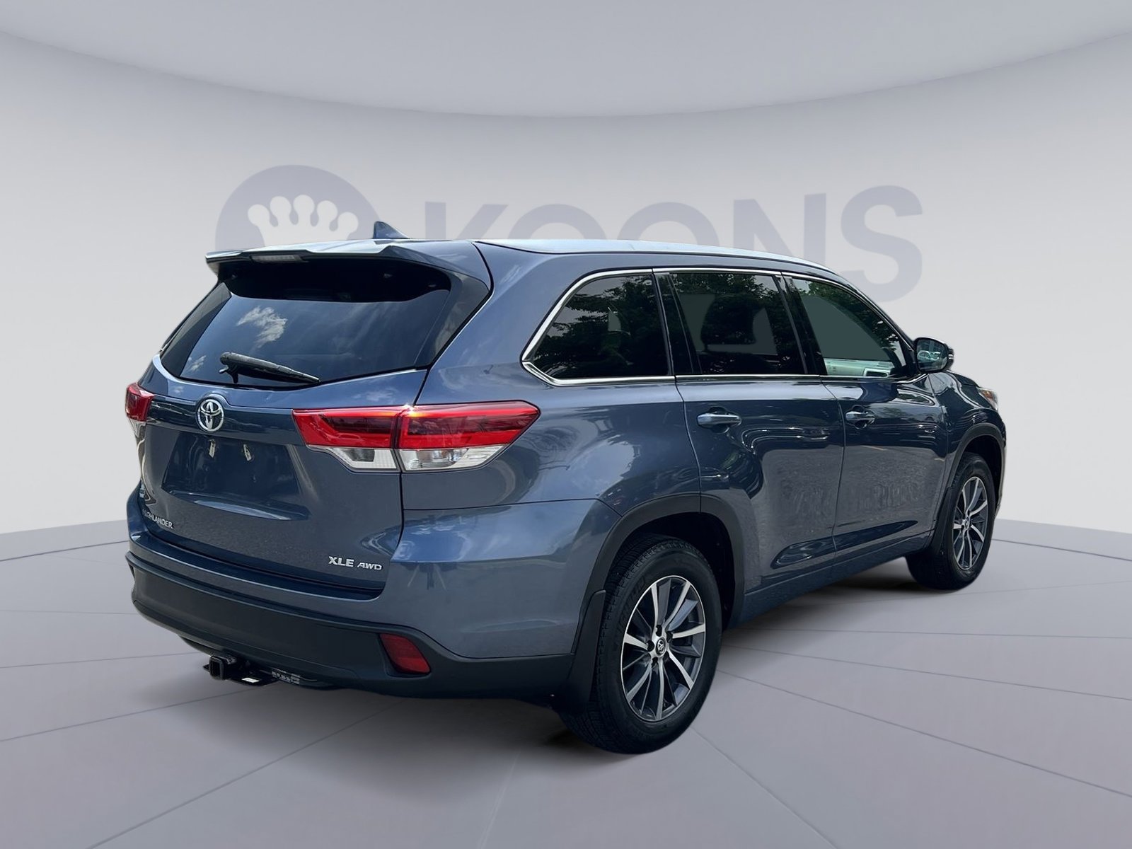 Used 2017 Toyota Highlander XLE AWD/4WD image 7