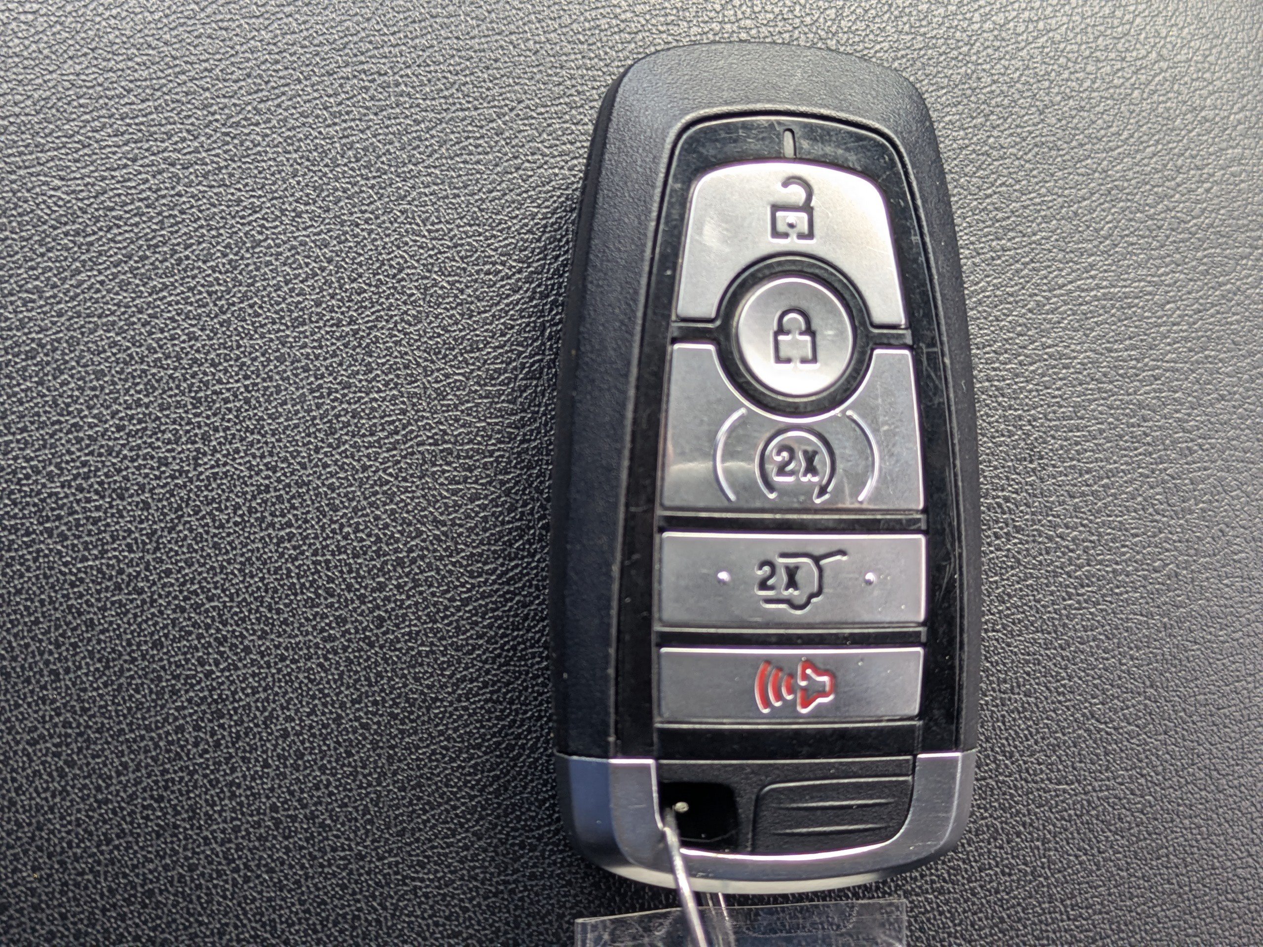Used 2023 Ford Edge SEL w/ Convenience Package AWD/4WD image 28