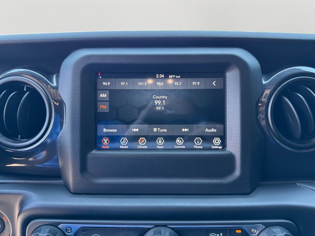 Used 2022 Jeep Wrangler Unlimited Sport AWD/4WD image 18