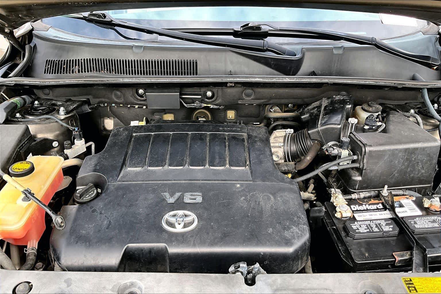 Used 2011 Toyota RAV4 Limited w/ Limited Extra Value Pkg FWD image 28
